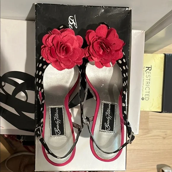 Beverly Feldman Women's Black and White Polka Dot Heels with Red Floral Accent - Picture 4 of 5